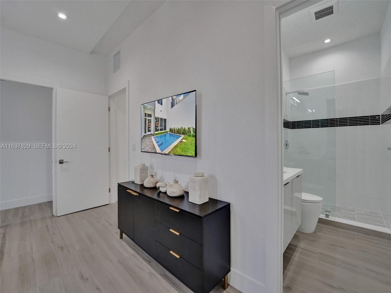 1222 NE 15th Avenue, Fort Lauderdale, FL 33304 Photo
