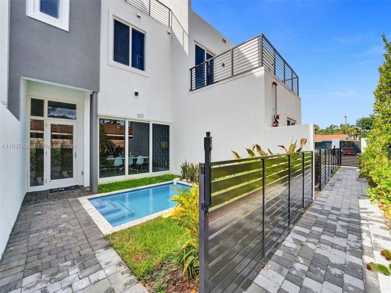 1222 NE 15th Avenue, Fort Lauderdale, FL 33304 Photo