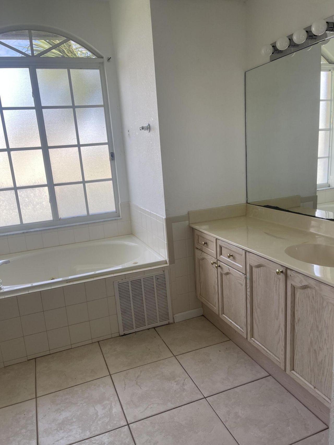 1072 SW Castaneda Lane, Port Saint Lucie, FL 34953 Photo