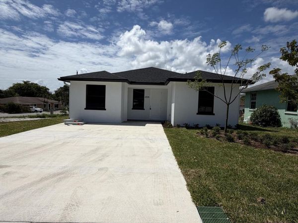 1209 W 33rd Street, Riviera Beach, FL 33404