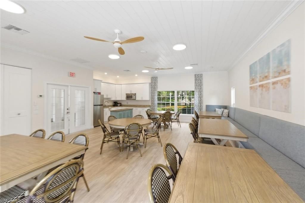 110 Siena Way, Unit 206, Naples, FL 34119 Photo