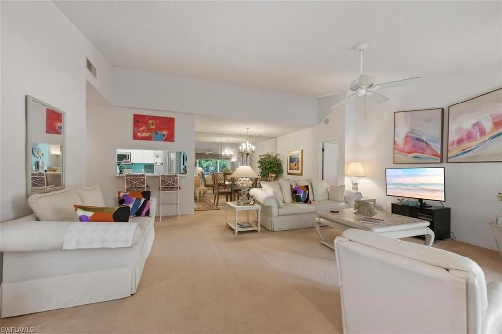 110 Siena Way, Unit 206, Naples, FL 34119 Photo