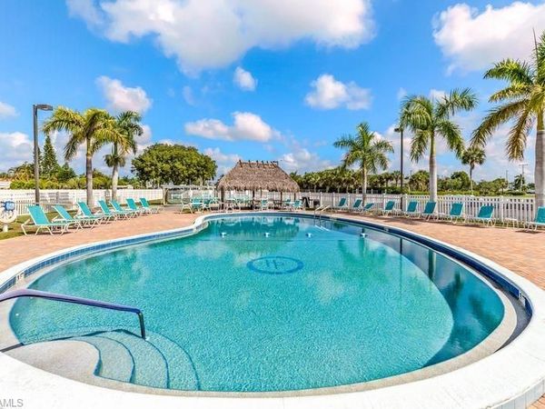 10 Abilene TRL , Unit 192, NAPLES, FL 34113