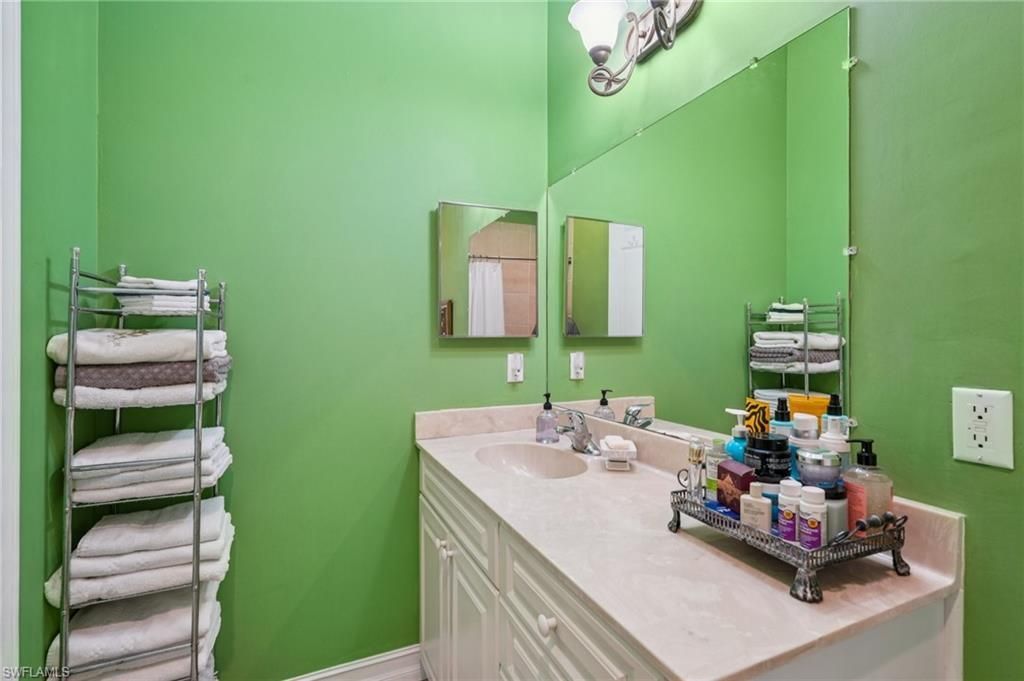 2621 Golden Gate Blvd W, Naples, FL 34120 Photo