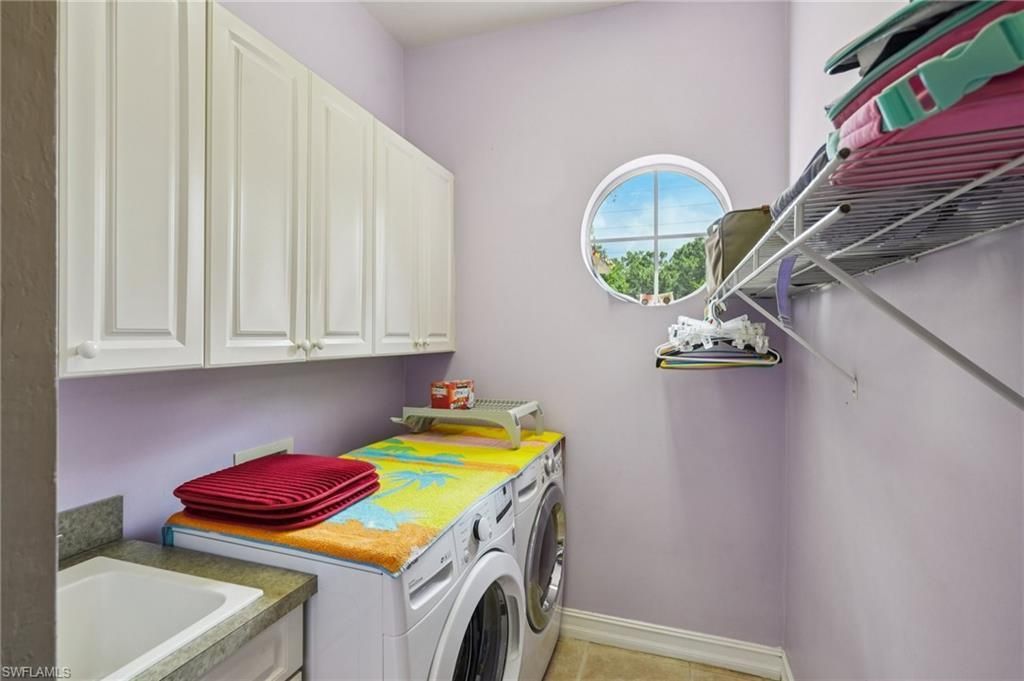 2621 Golden Gate Blvd W, Naples, FL 34120 Photo