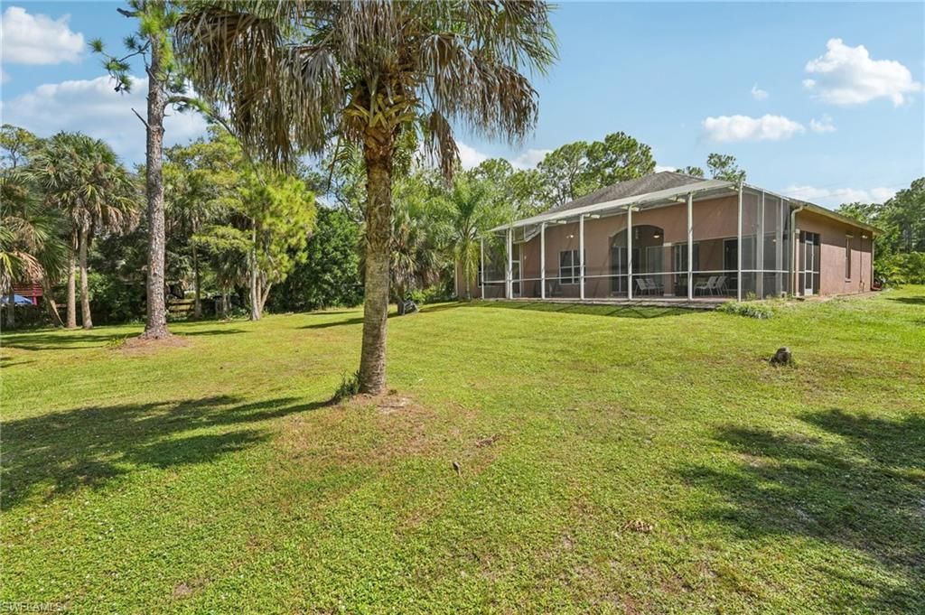 2621 Golden Gate Blvd W, Naples, FL 34120 Photo
