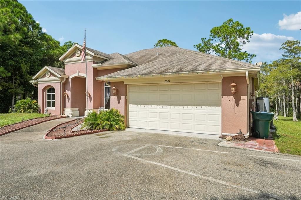 2621 Golden Gate Blvd W, Naples, FL 34120 Photo