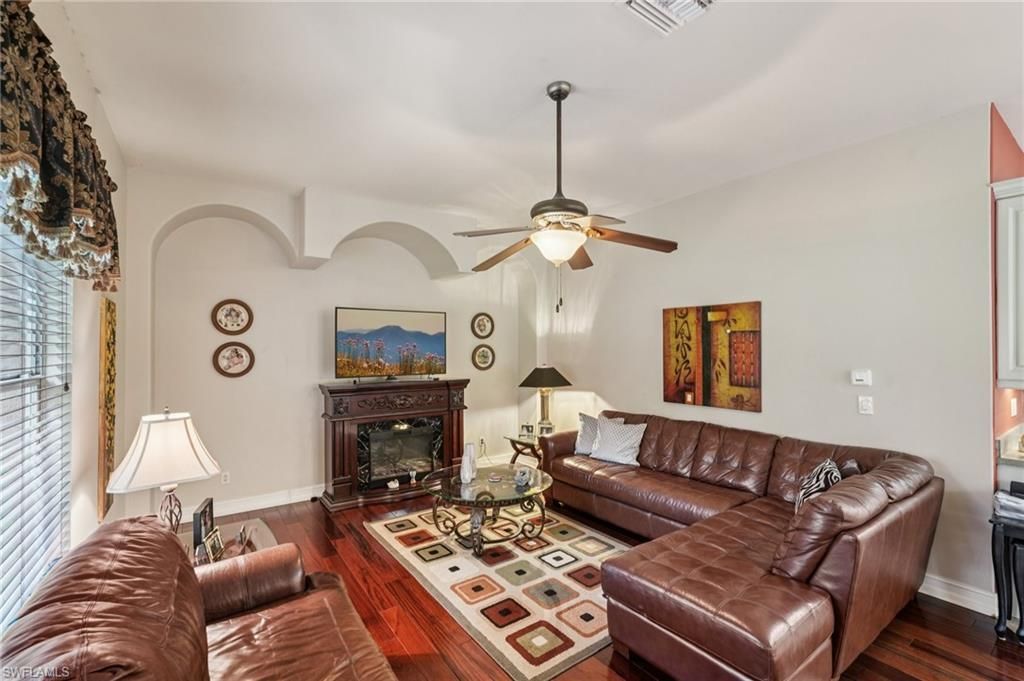 2621 Golden Gate Blvd W, Naples, FL 34120 Photo