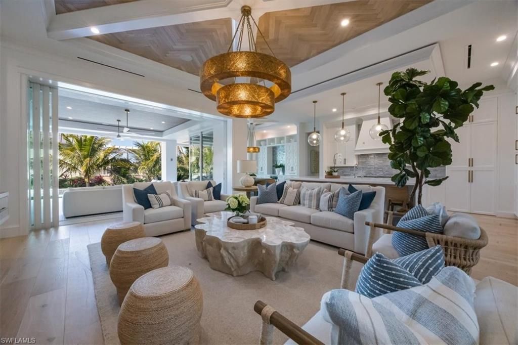 493 8th Ave S, Naples, FL 34102 Photo