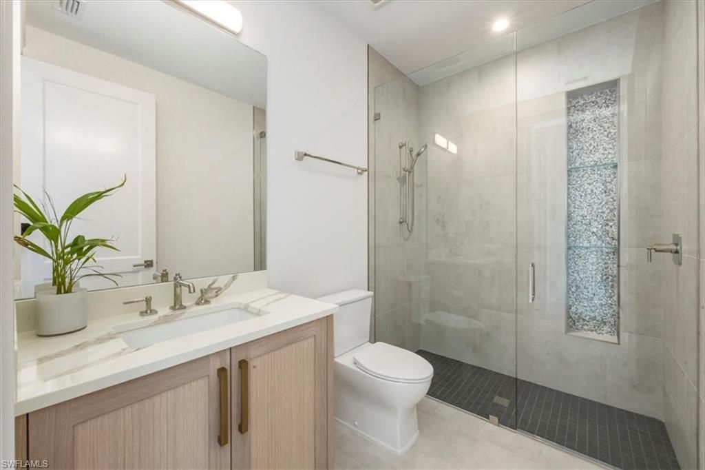 493 8th Ave S, Naples, FL 34102 Photo