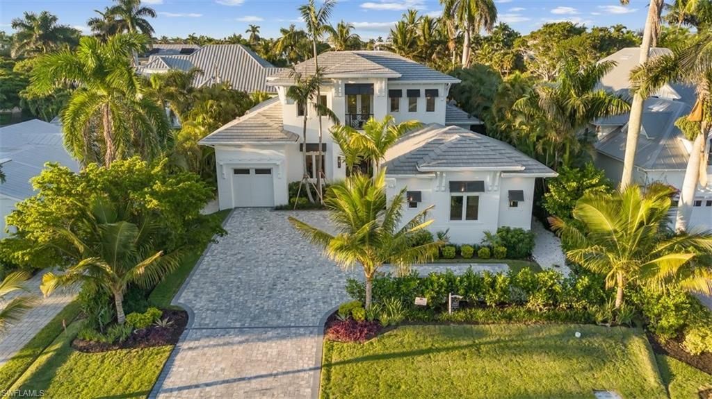 493 8th Ave S, Naples, FL 34102 Photo