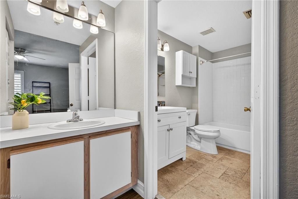 6481 Aragon Way, Unit 304, Fort Myers, FL 33966 Photo