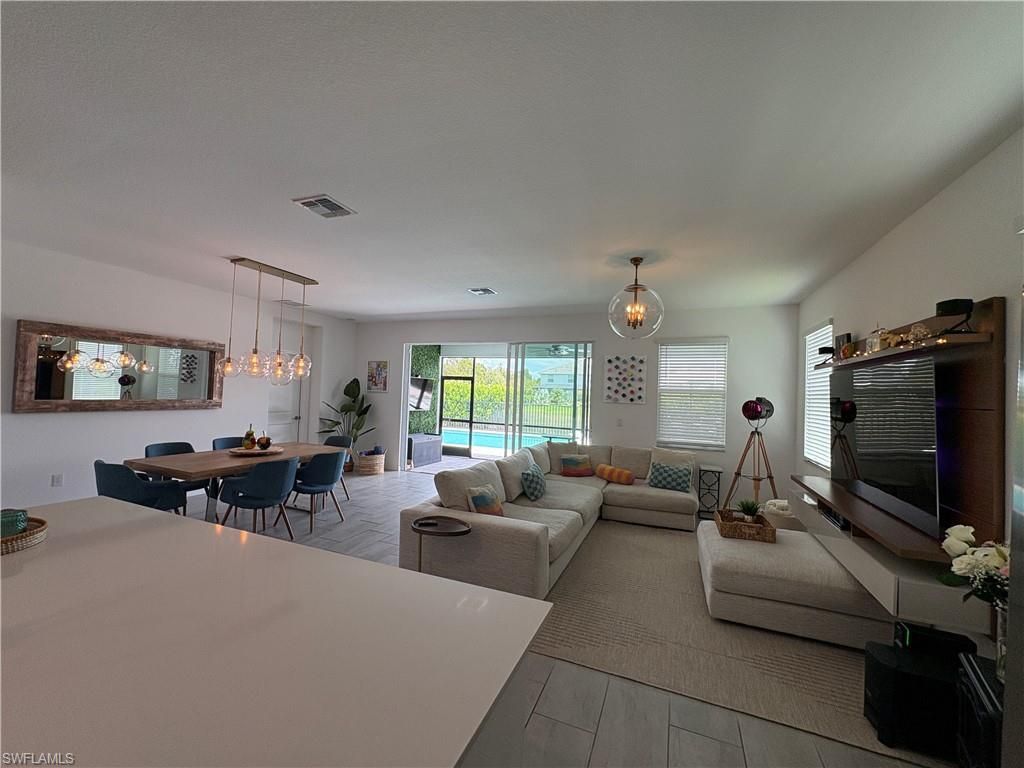 2458 Orchard St, Naples, FL 34120 Photo