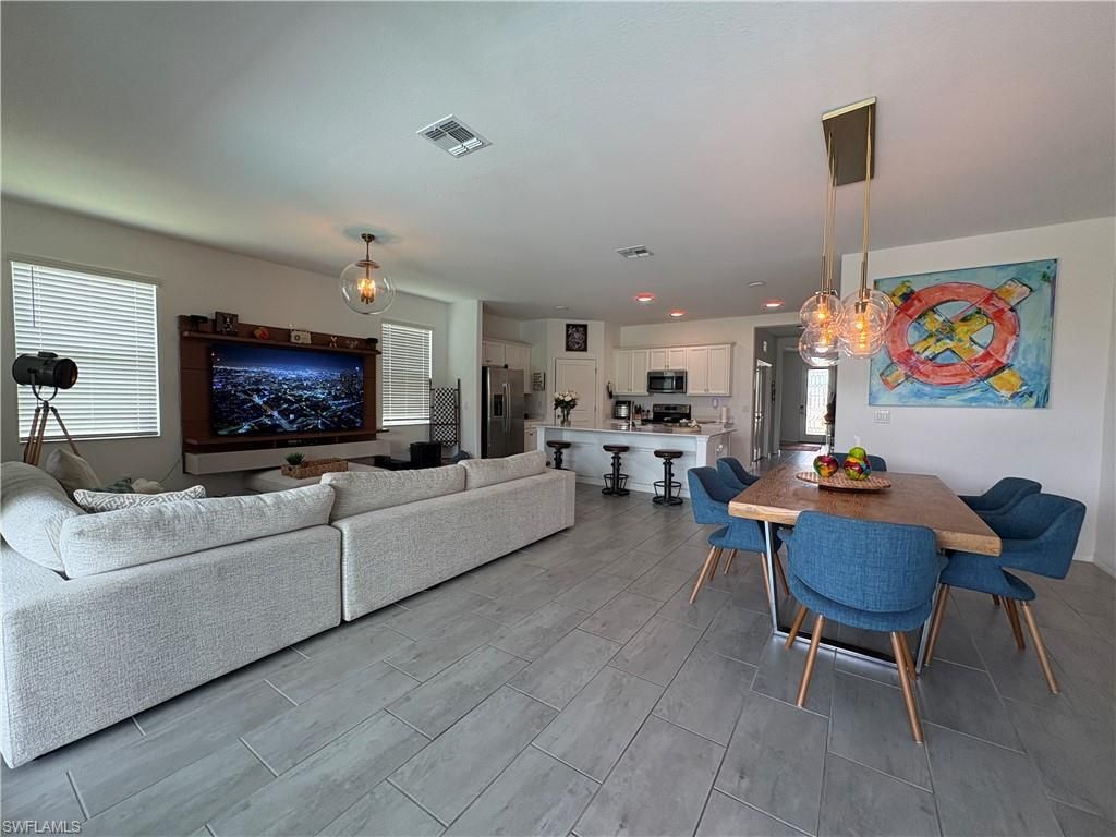 2458 Orchard St, Naples, FL 34120 Photo