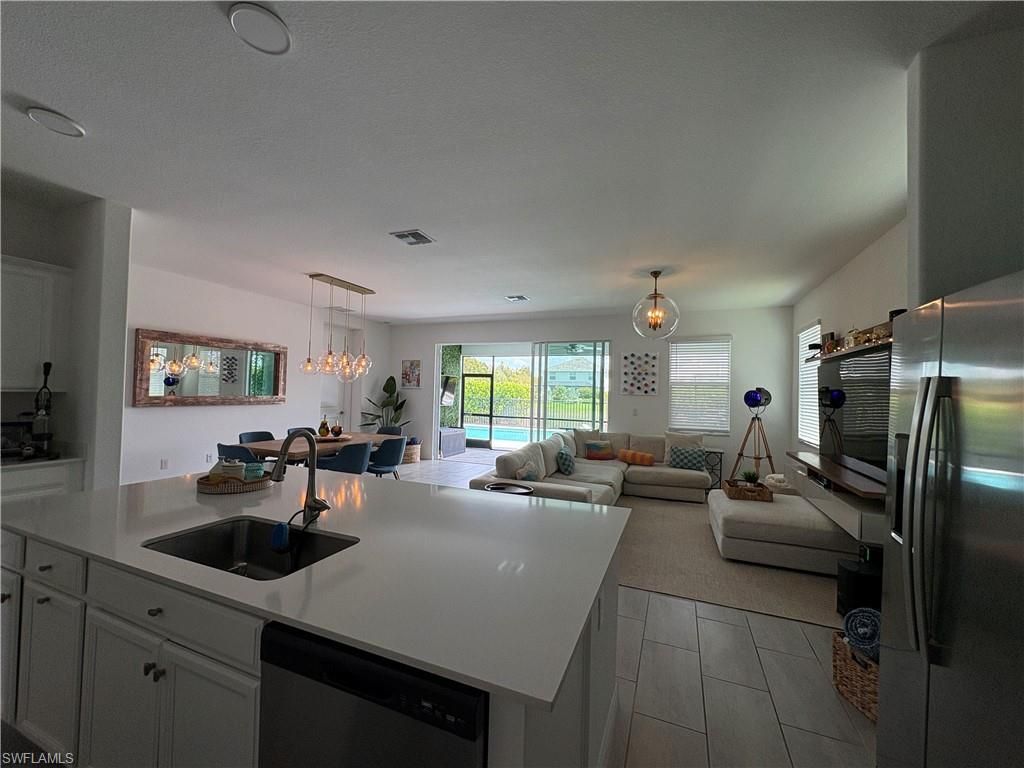 2458 Orchard St, Naples, FL 34120 Photo