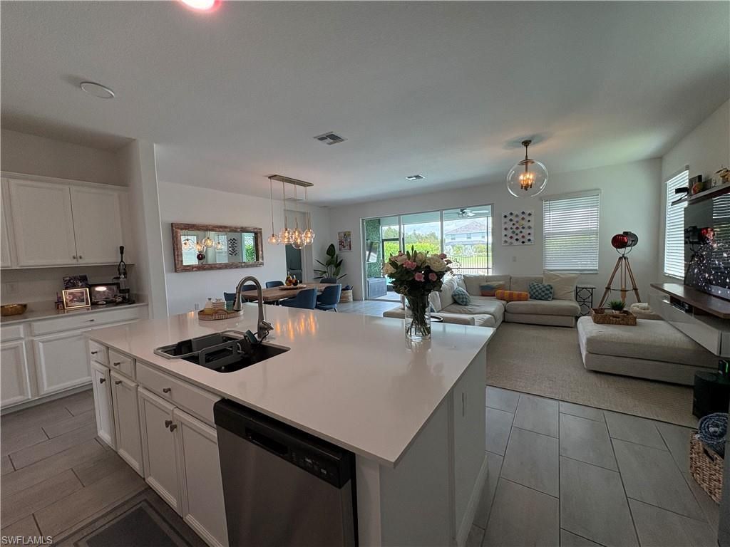 2458 Orchard St, Naples, FL 34120 Photo