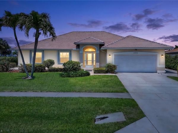 1390 Wayne AVE , MARCO ISLAND, FL 34145