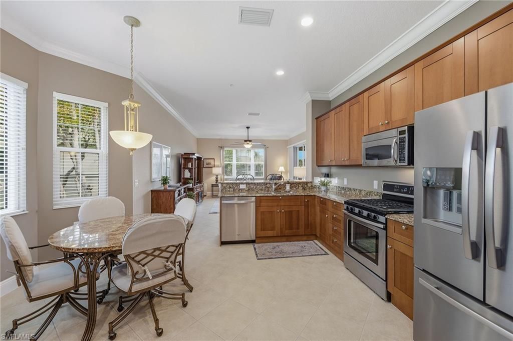 9219 Corfu Ct, Unit 201, Naples, FL 34114 Photo