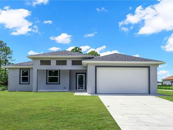 1905 Charles AVE N, LEHIGH ACRES, FL 33971