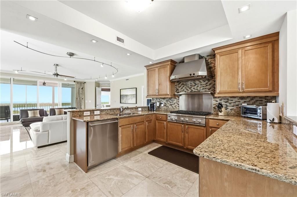 265 Indies Way, Unit 701, Naples, FL 34110 Photo