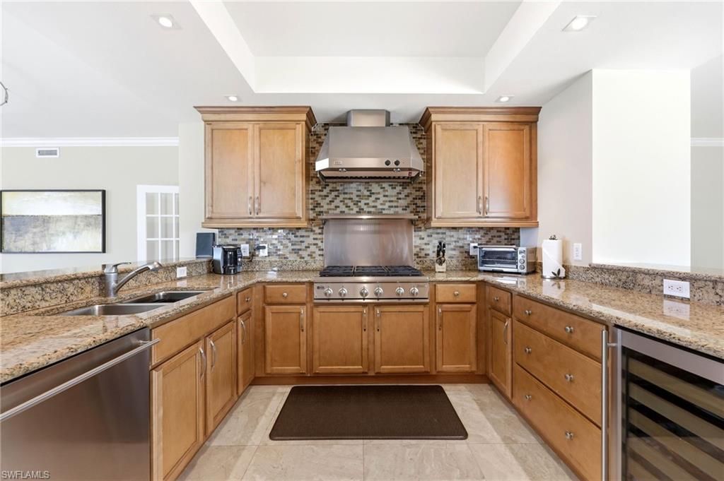 265 Indies Way, Unit 701, Naples, FL 34110 Photo