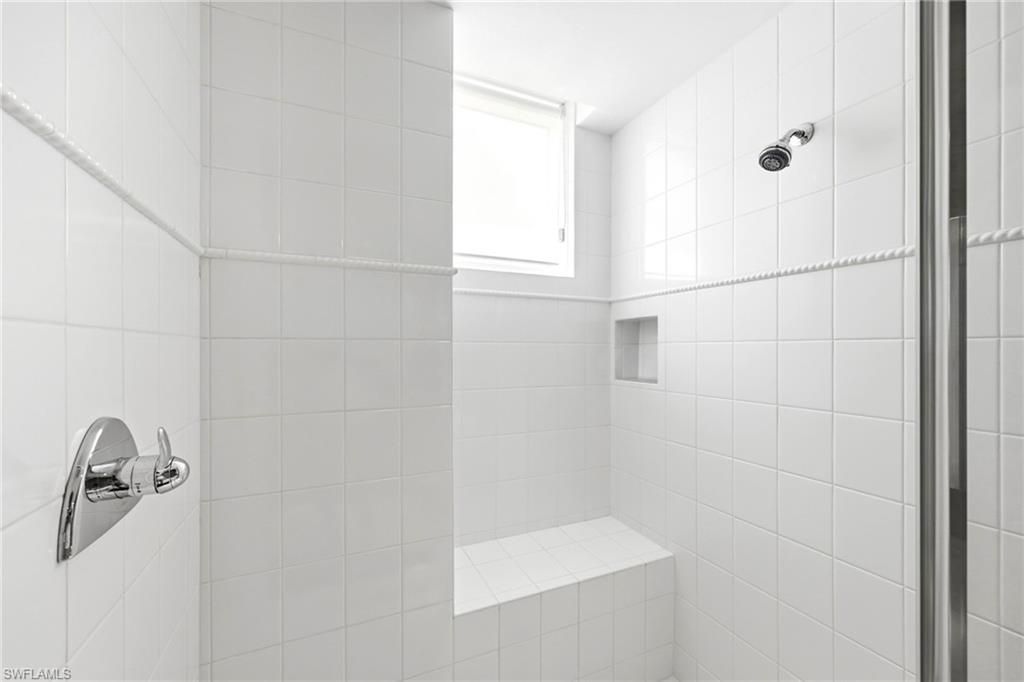 265 Indies Way, Unit 701, Naples, FL 34110 Photo