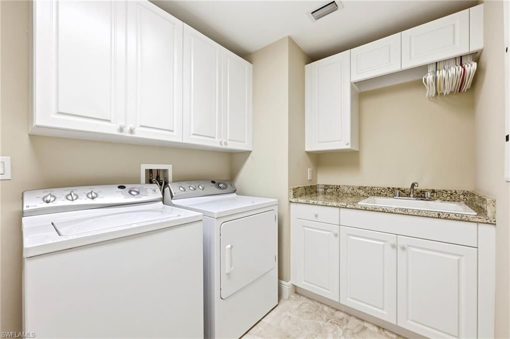265 Indies Way, Unit 701, Naples, FL 34110 Photo