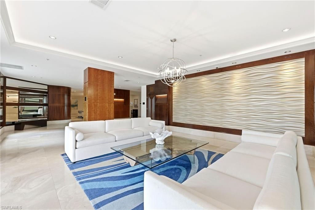 265 Indies Way, Unit 701, Naples, FL 34110 Photo