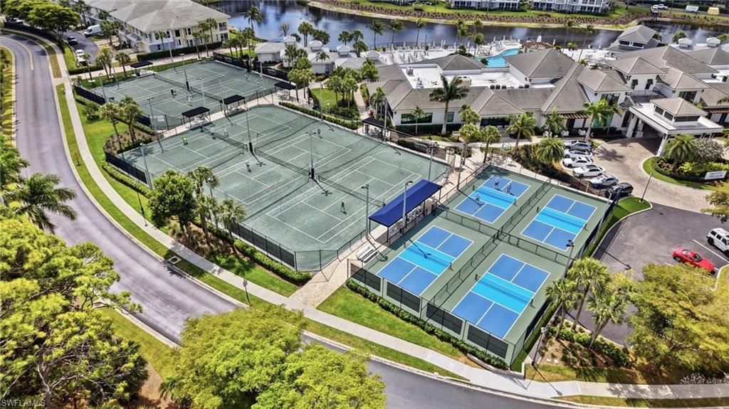 265 Indies Way, Unit 701, Naples, FL 34110 Photo