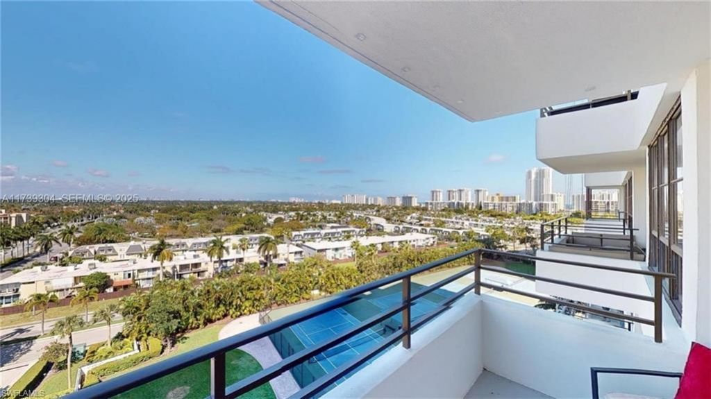 600 N Three Slands Blvd , Unit 803, Hallandale, FL 33009 Photo