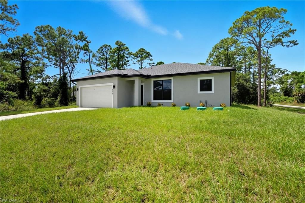 216 Ogden Ave S, Lehigh Acres, FL 33974 Photo