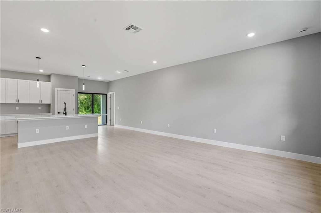 216 Ogden Ave S, Lehigh Acres, FL 33974 Photo