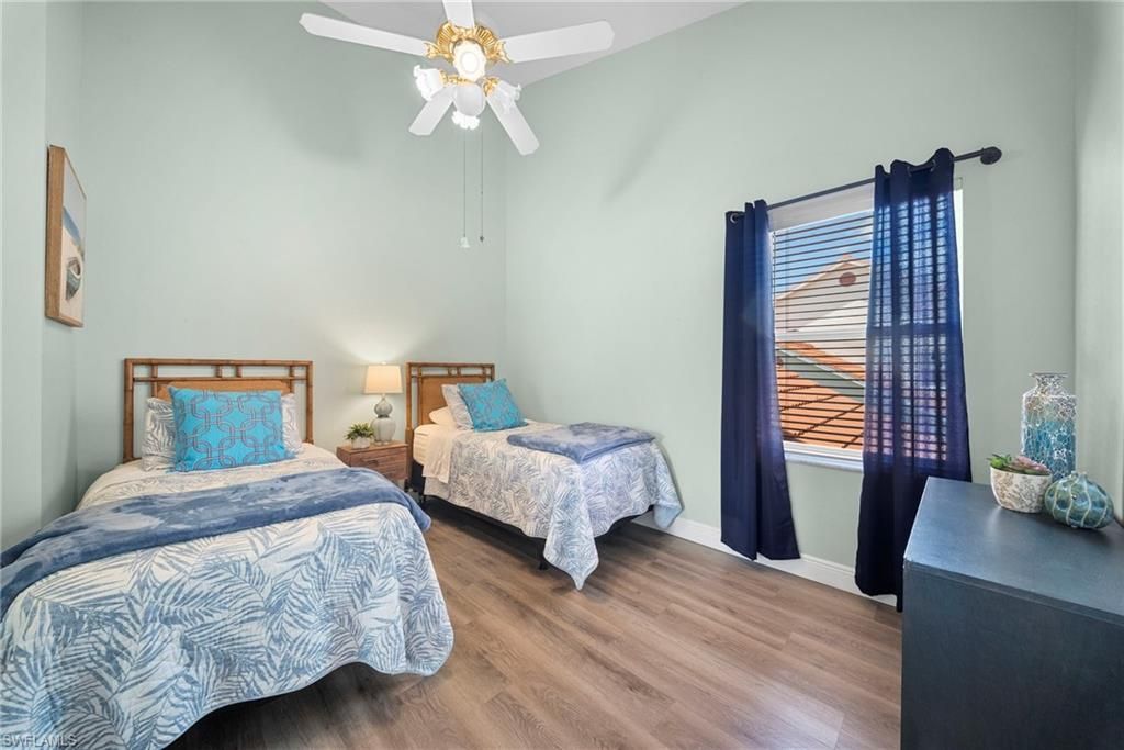 565 Windsor Sq, Unit 202, Naples, FL 34104 Photo