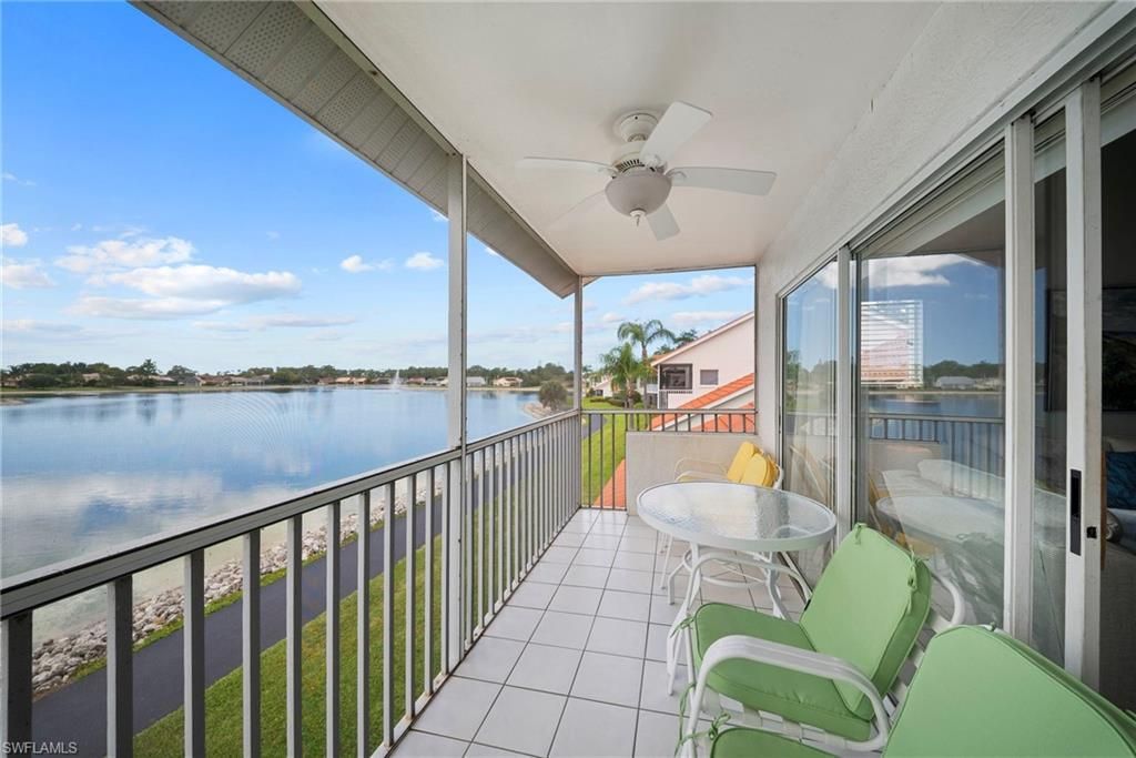 565 Windsor Sq, Unit 202, Naples, FL 34104 Photo