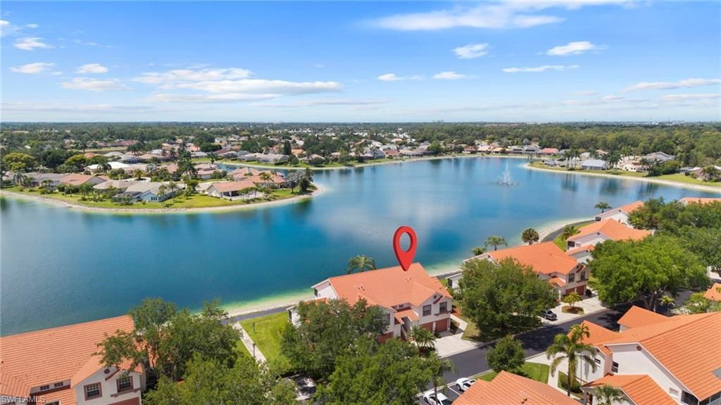 565 Windsor Sq, Unit 202, Naples, FL 34104 Photo