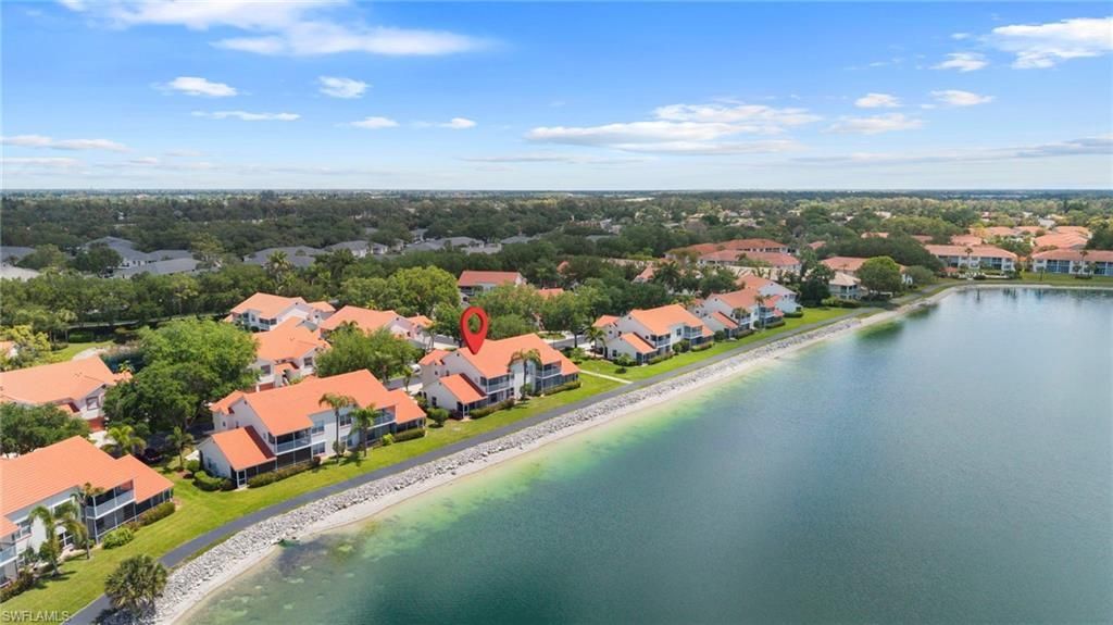 565 Windsor Sq, Unit 202, Naples, FL 34104 Photo