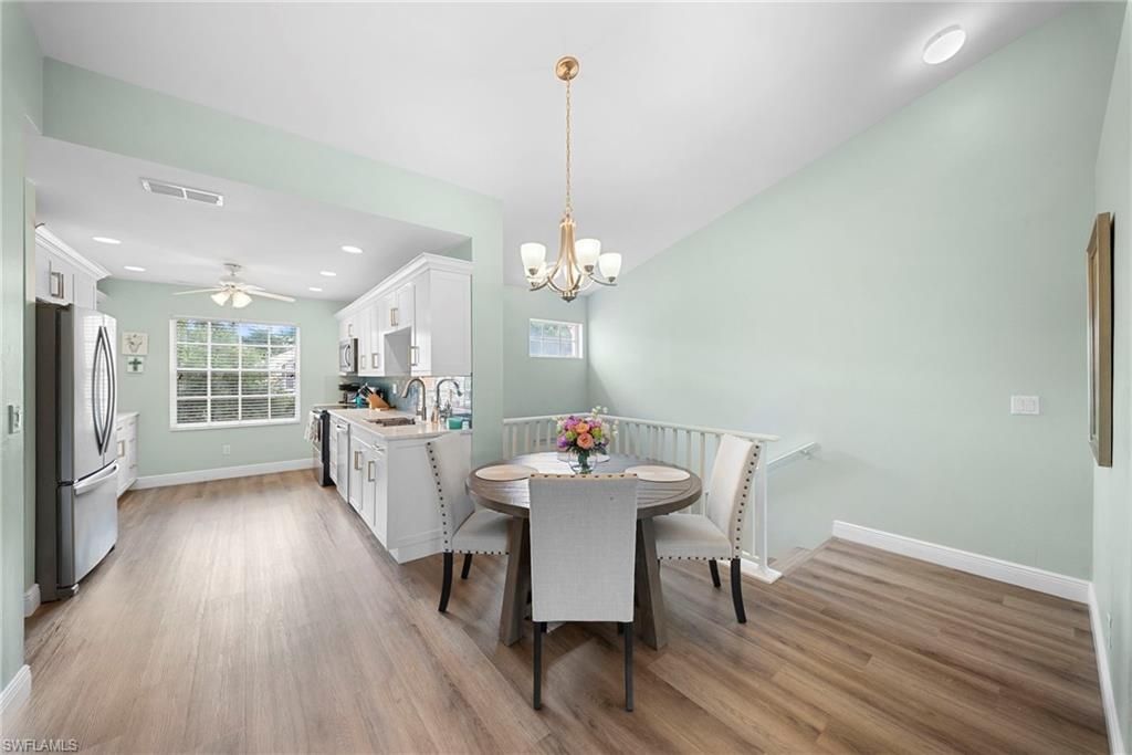 565 Windsor Sq, Unit 202, Naples, FL 34104 Photo