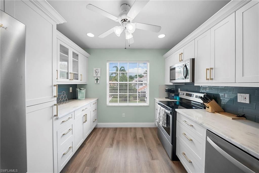 565 Windsor Sq, Unit 202, Naples, FL 34104 Photo