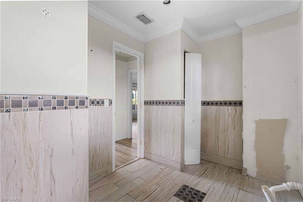 301 Allen Ave , Everglades City, FL 34139 Photo