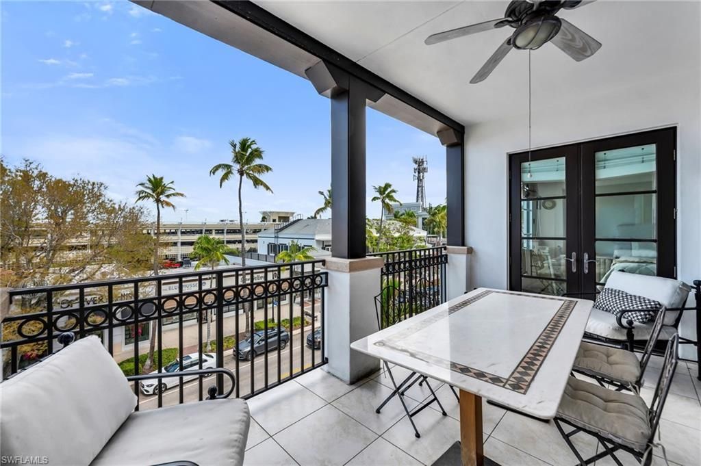 780 5th Ave S, Unit 303, Naples, FL 34102 Photo