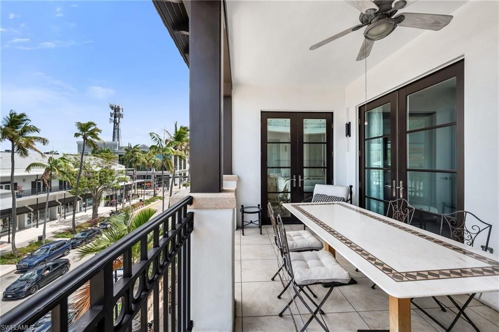 780 5th Ave S, Unit 303, Naples, FL 34102 Photo