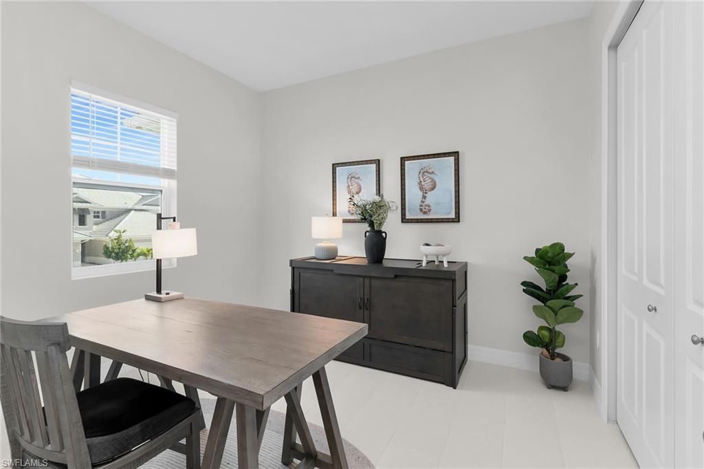 268 Indies Dr E, Unit 202, Naples, FL 34114 Photo