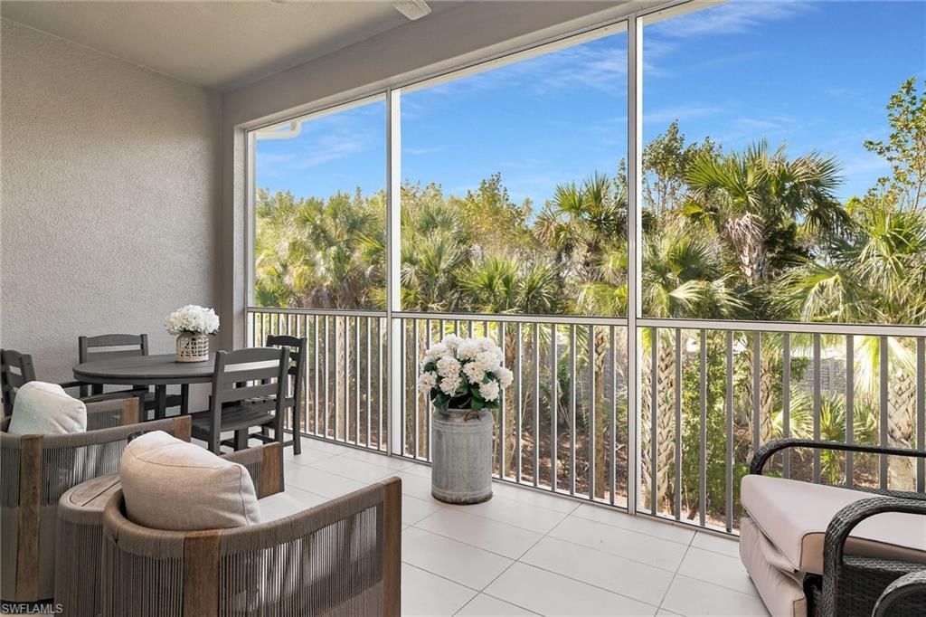 268 Indies Dr E, Unit 202, Naples, FL 34114 Photo