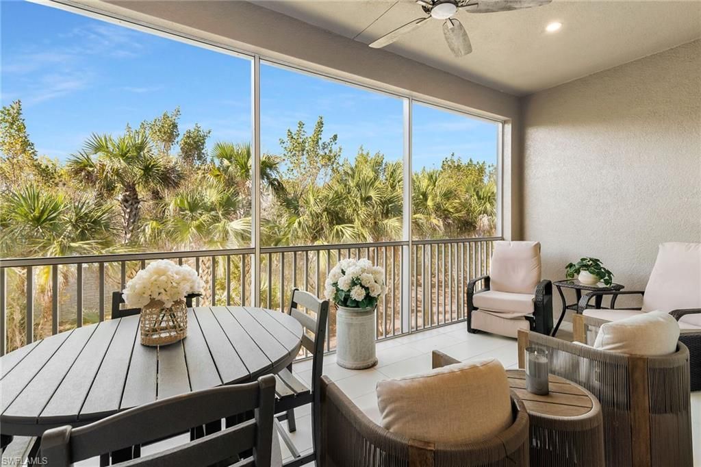 268 Indies Dr E, Unit 202, Naples, FL 34114 Photo