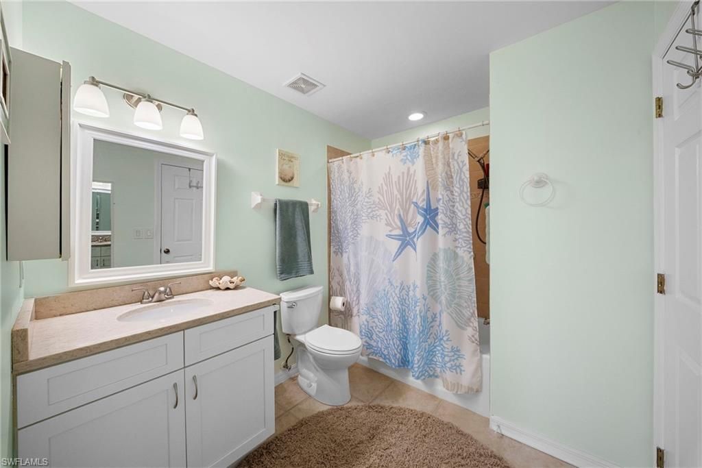 15480 Bellamar Cir, Unit 2512, Fort Myers, FL 33908 Photo