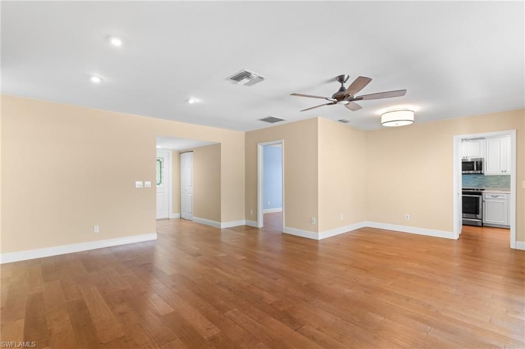 1036 Lake Shore Ct , Naples, FL 34103 Photo