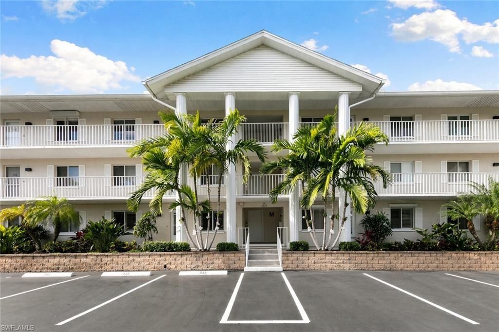 3072 Sandpiper Bay Cir, Unit M103, Naples, FL 34112 Main Photo