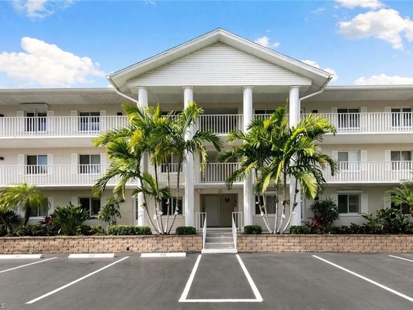 3072 Sandpiper Bay CIR, Unit M103, NAPLES, FL 34112