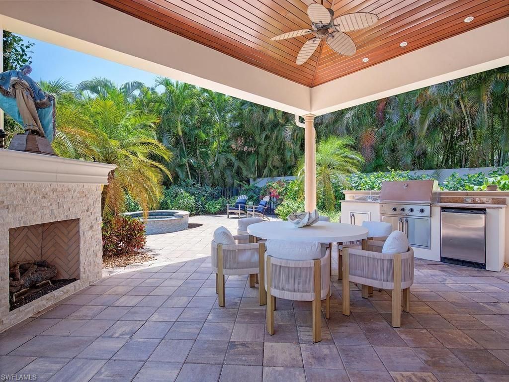 2202 Miramonte Way , Naples, FL 34105 Photo