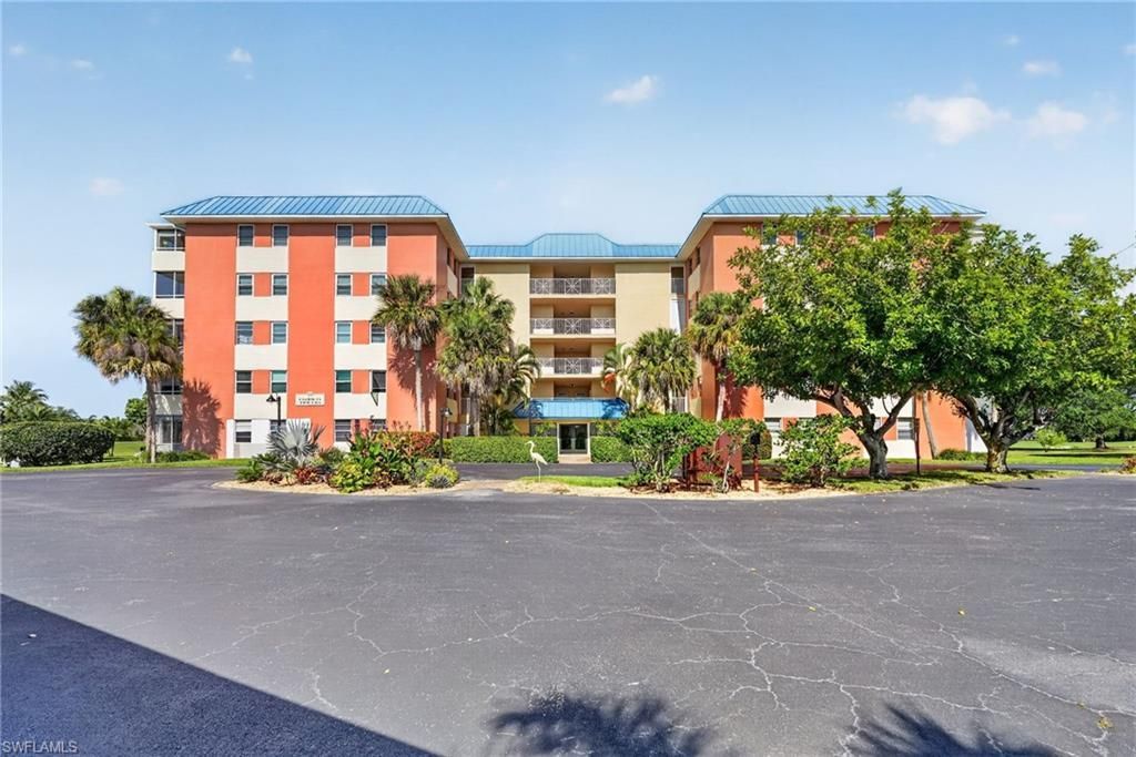 200 Pebble Beach Blvd, Unit D103, Naples, FL 34113 Photo